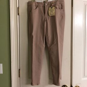 Democracy “Ab solution” pants - New never worn